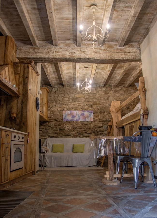 Il Nido Di Matilde _Monolocale Design Sul Fiume_ Apartamento Rossena Exterior foto